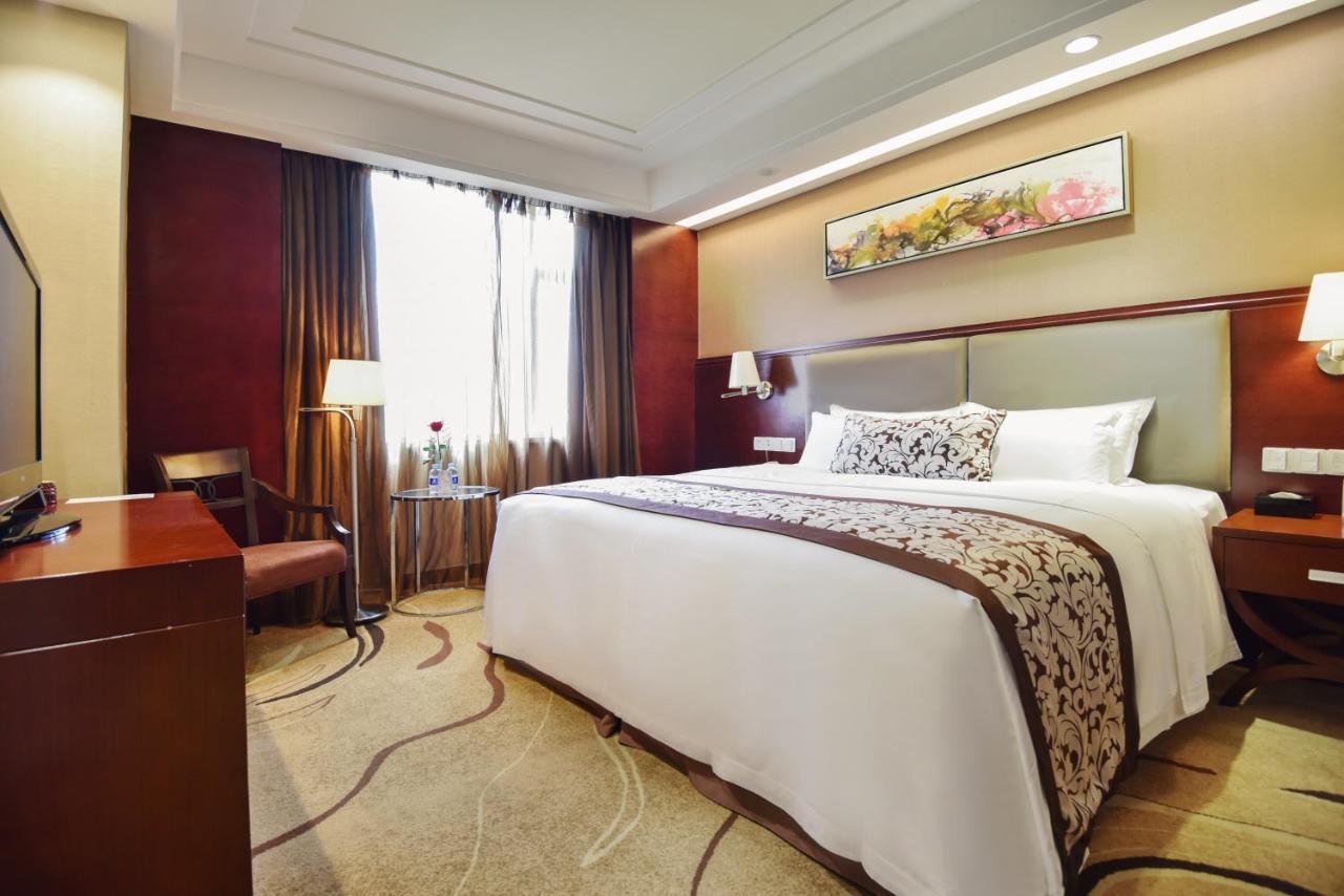 Guangxi Wharton International Hotel Nanning Exterior foto